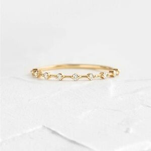 Melanie Casey Petite Diamond Distance Band size 5.5